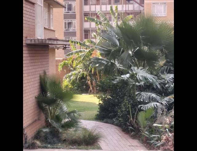 2 BEDROOM APARTMENT FOR SALE IN SUNNYSIDE